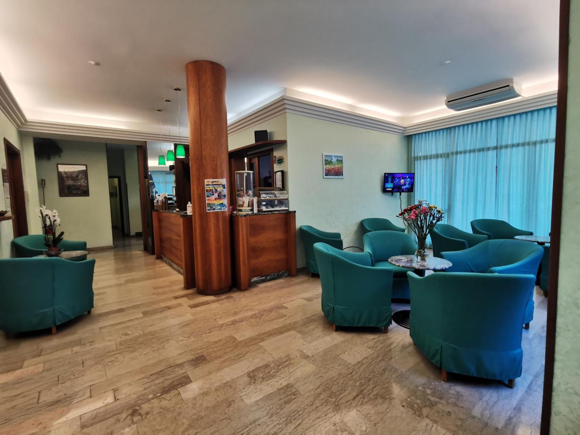 Hotel Pine Beach Rosolina Mare Bagian luar foto