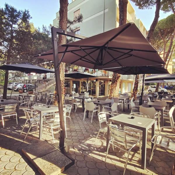 Hotel Pine Beach Rosolina Mare Bagian luar foto